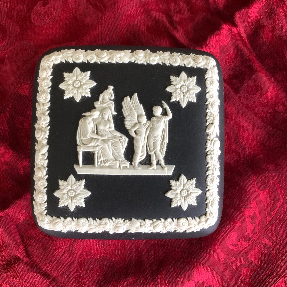 Wedgewood Jasperwear  trinket box